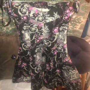 Betsy Johnson Strapless flowy dress